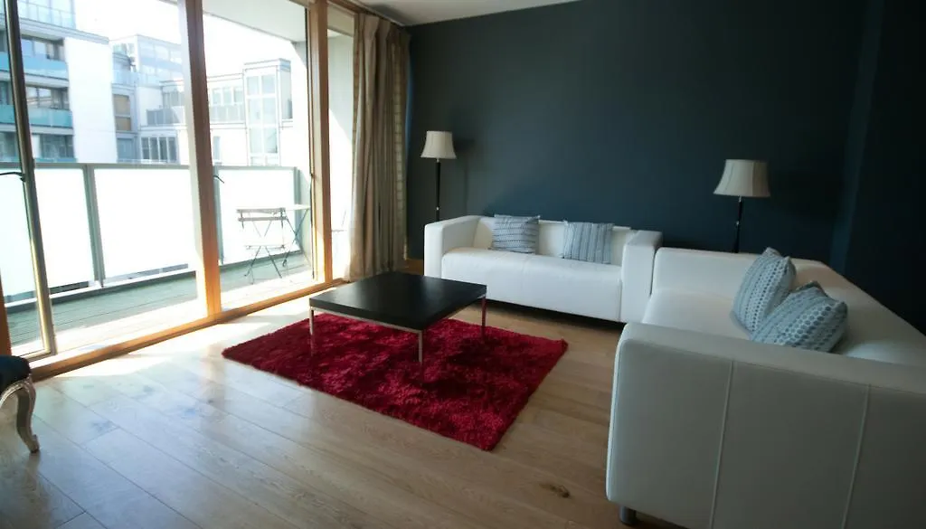 Dublin City Aparthotel Ifsc 0*,